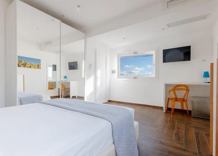 Hotel Lo Scoglio