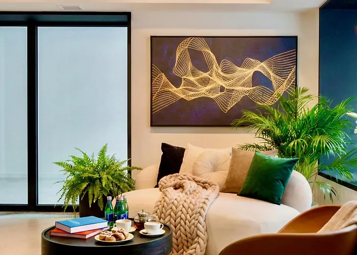 Saint Martin By Y3 Hotels, Old Town With Wellness