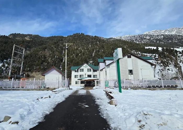 Lemon Tree Hotel, Sonmarg By The Riverside