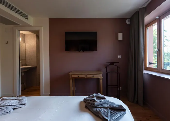 Hotel Du Domaine Saint Loup