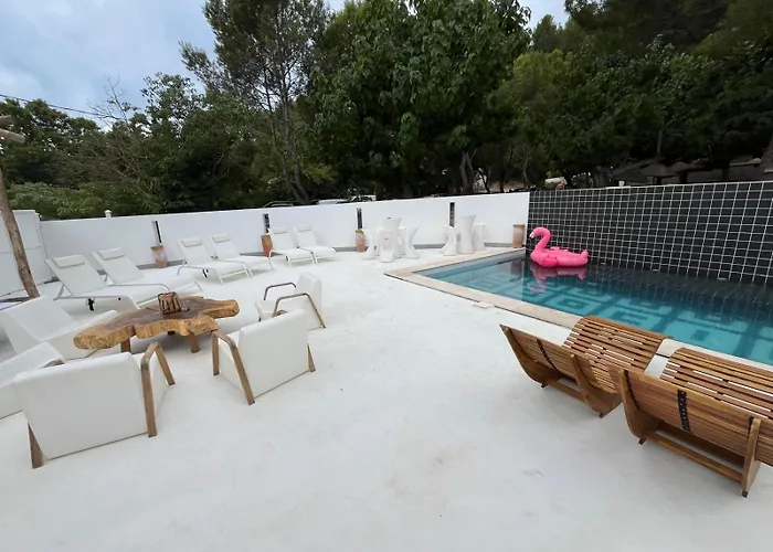 Auberge Des Pins