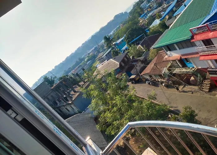 Golden View Hotel