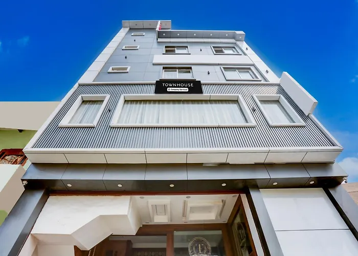 Super Townhouse Model Town Rohtak Formerly Hotel Tathastu