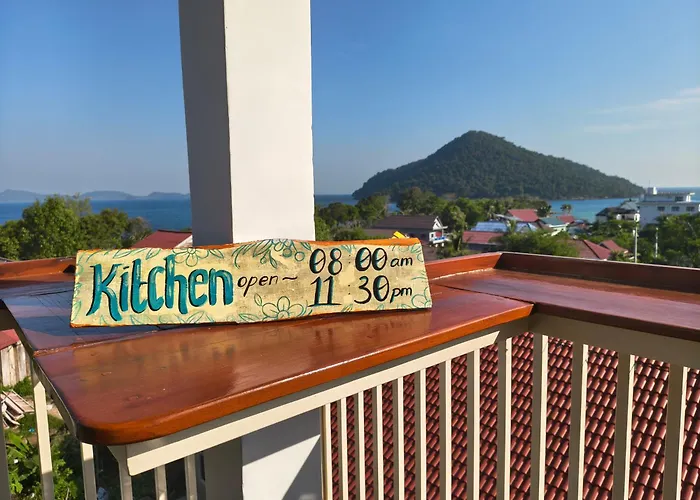 M'Pai Bay 23 Ripples Guesthouse And Sky Bar