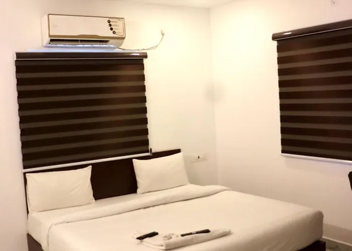 Hotel Rhythms Manapakkam