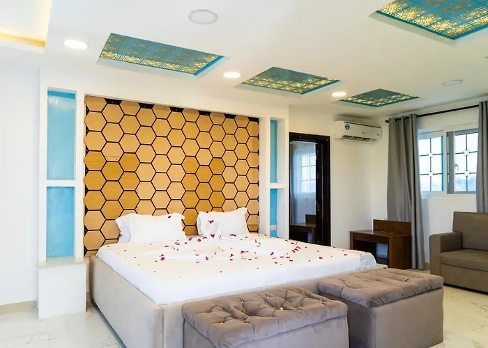 Golden Hotel