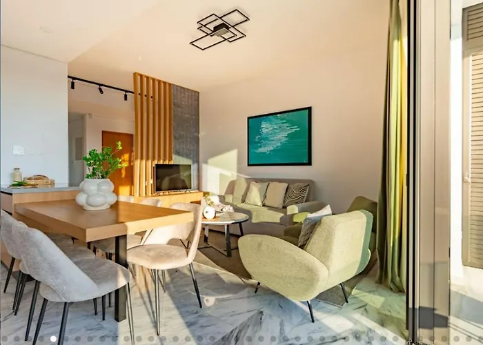 Olive Shared Pool Apartments