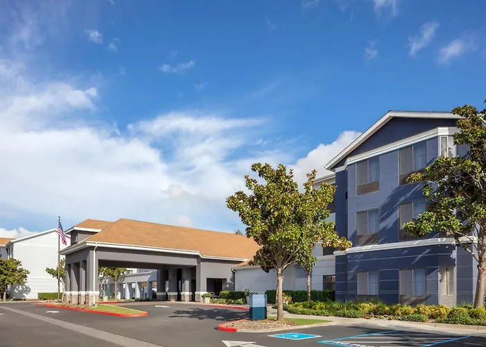 Homewood Suites By Hilton Fresno