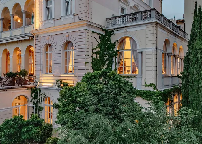 Hotel Kvarner Palace