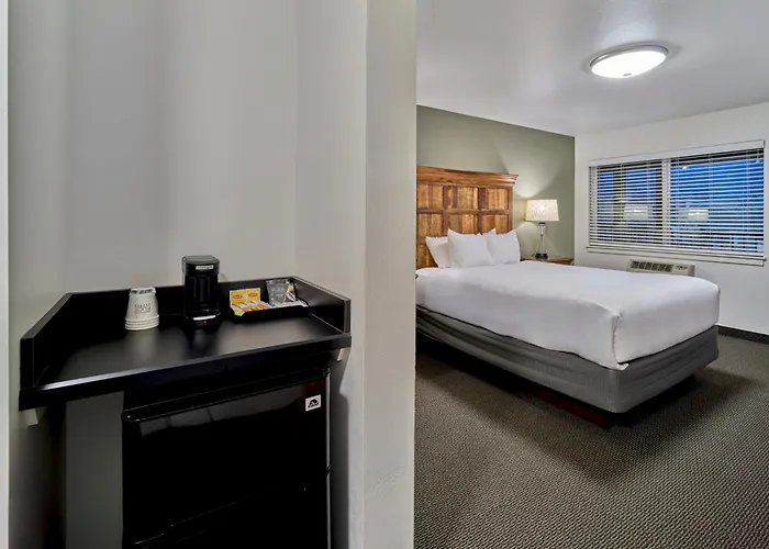 Roosevelt Hotel & Cabins - Yellowstone
