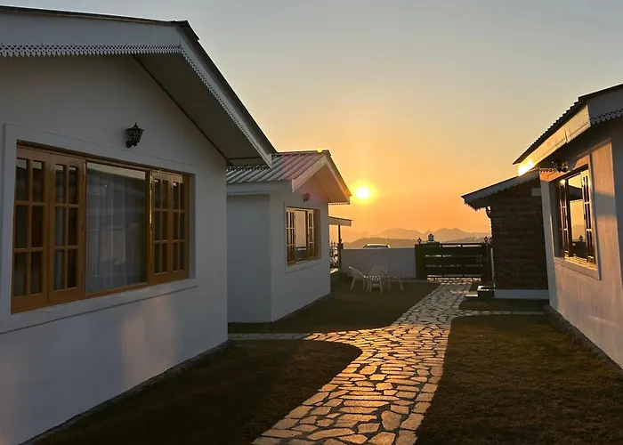 Saanjh Cottages - Hotel In Bir Billing