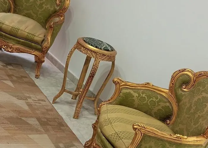Hk2 Pyramids Guest House