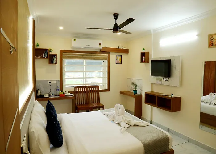 Cloud9 Airport Hotel
