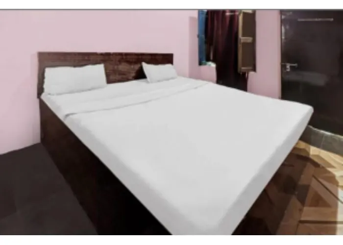 Shree Radhe Krishna Guest House