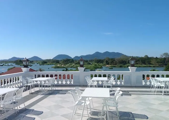 Skyview Hotel