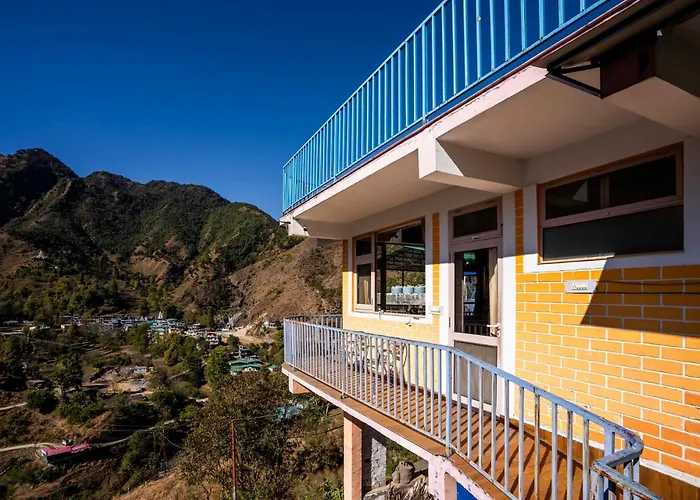 Liveaway Mussoorie, Kempty By Pack
