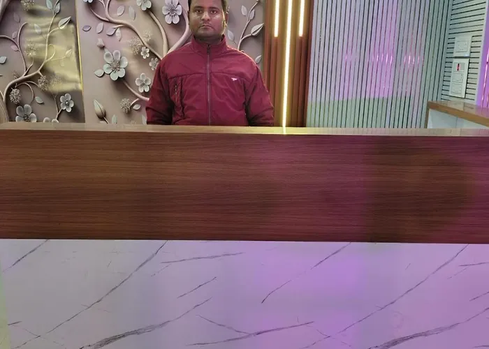 Hotel Shyam Prakash Lawn