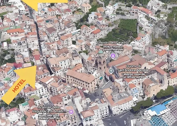 Aparthotel "Riad Amalfitano" In The Historical Center 5 Minutes Away, At 350 Mt, From The Main Square