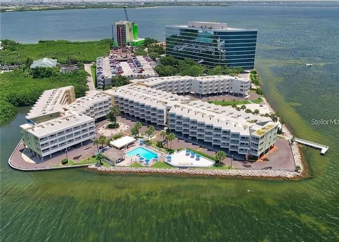 Amazing Waterfront View