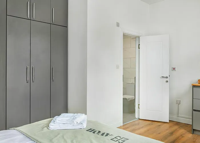 Modern Studios Near Trent Bridge & City Ground