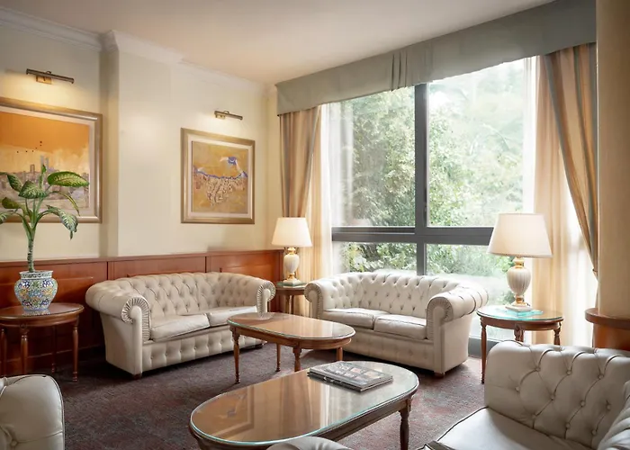 Hotel Athena