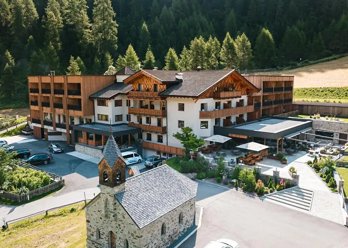 Almhotel Glieshof Malles Venosta