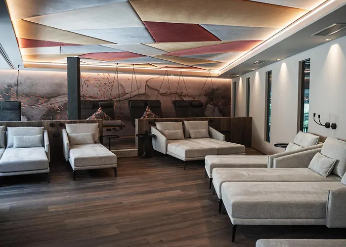 Almhotel Glieshof Malles Venosta