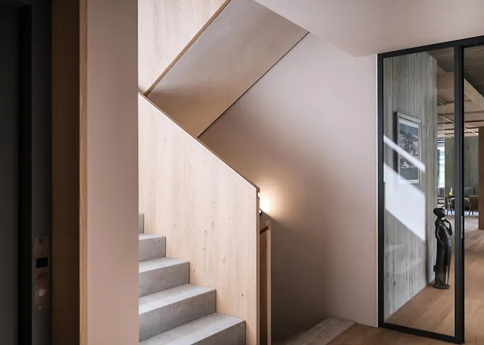 Zelloon Boutique Hotel