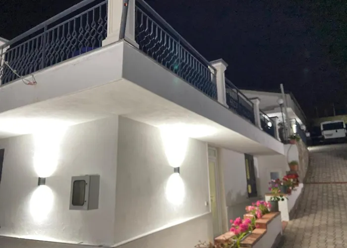 Serra Marina Rooms And Apartments