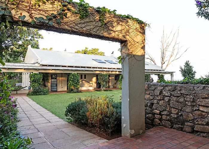 Kings Walden Garden Manor