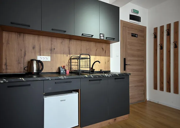 Lakeview Apartments