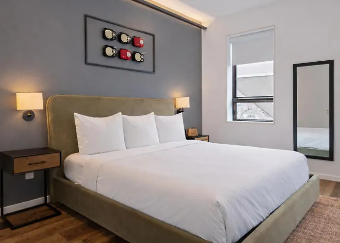 Sosuite At The Queen - Queen Village