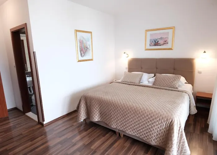 Hotel Vila Tina