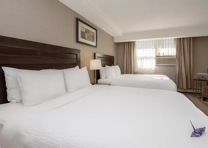 Coast Calgary Downtown Hotel & Suites By Apa
