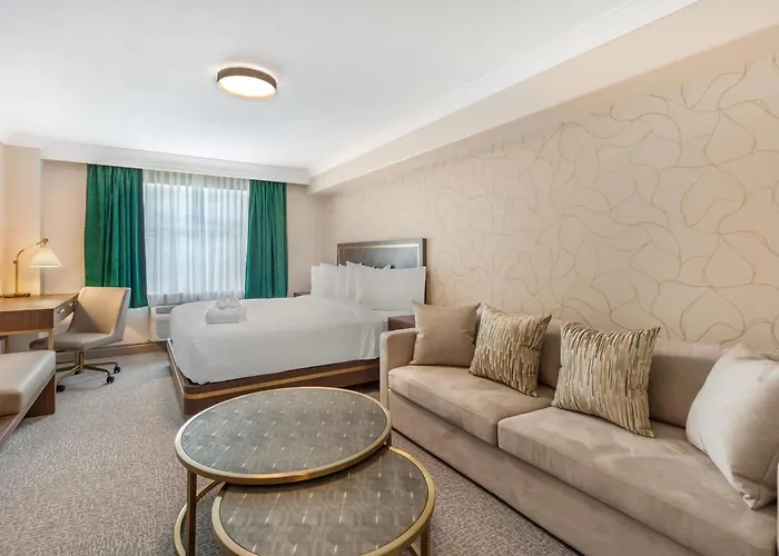 Velora Hinton, An Ascend Collection Hotel