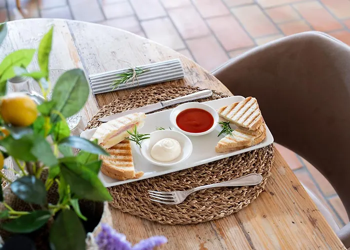 Relais Rossar Boutique Hotel Garda & Hills