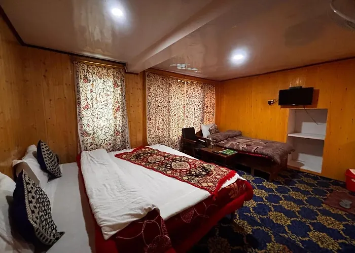 Hotel Bright Palace