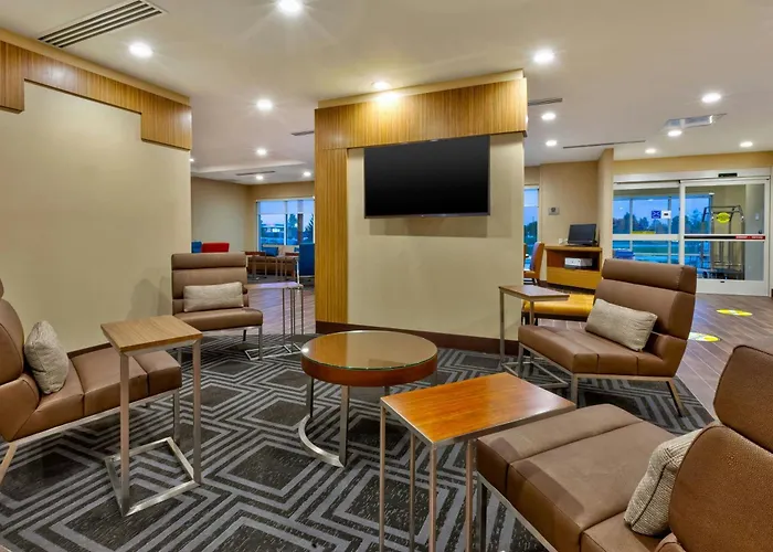 Towneplace Suites By Marriott Grand Rapids Airport Southeast