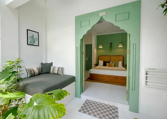 Naia Hotel Kuta Lombok