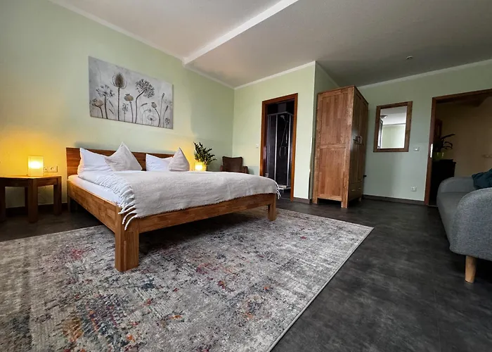 Logis Hotel Stadt Neustadt