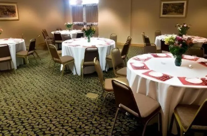Country Inn & Suites By Radisson, Dundee, Mi