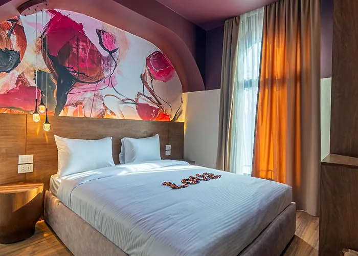 LE Pacha BoutiQue Hotel