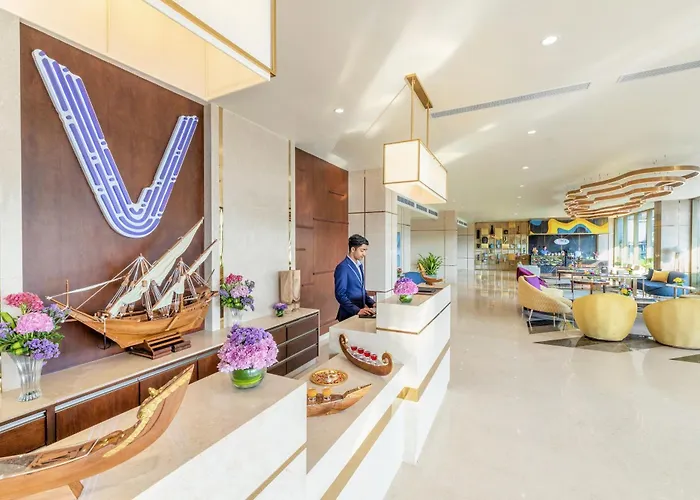 Vivanta Kochi, Aluva