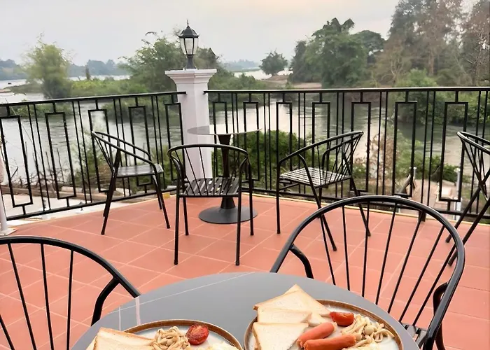 Sunin Hotel Dondet Riverside