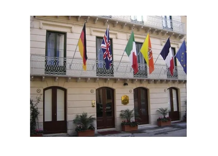 Le Chiavi Di San Francesco Hotel Residence