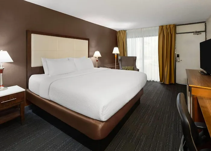 Wyndham Garden Detroit Metro Airport