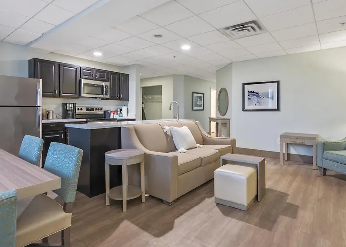 Cherry Tree Inn & Suites