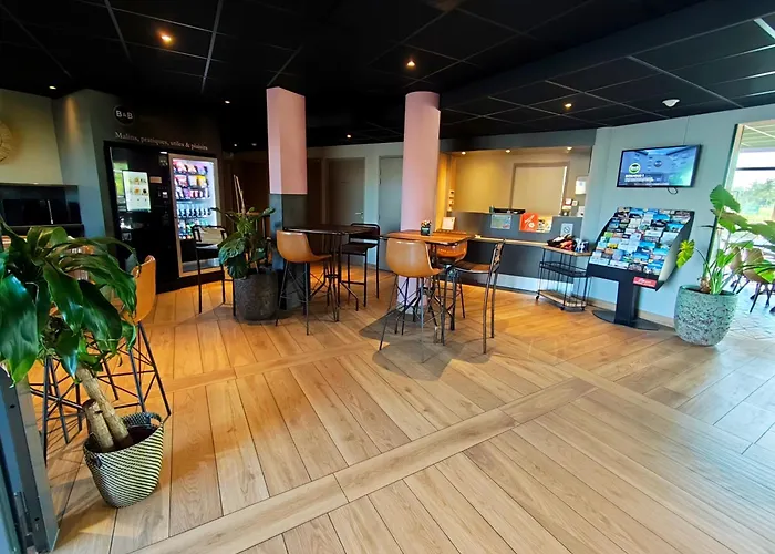 B&B Hotel Clermont-Ferrand Nord Riom