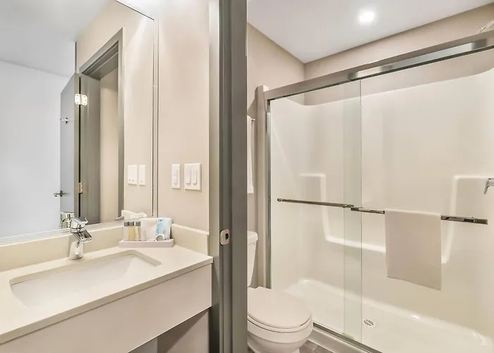 The Hue Hotel, An Ascend Collection Hotel