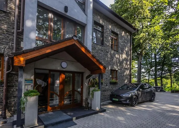 4 Evszak Hegyihotel
